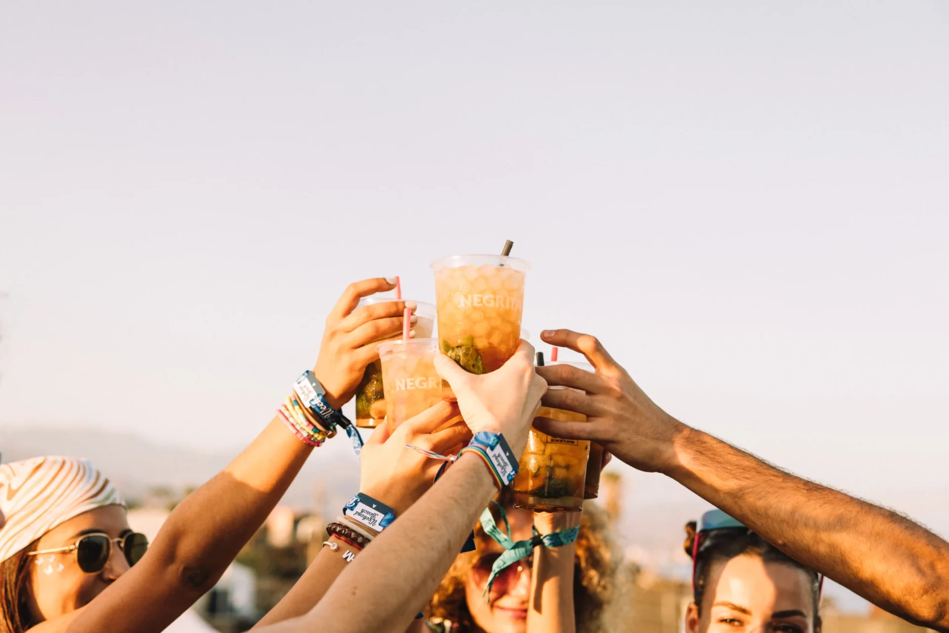 Brindis en festival Negrita